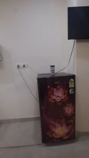 Master Bedroom in 2 BHK Builder Floor at Bindal Enclave, Phi Iv Greater Noida – for Rent