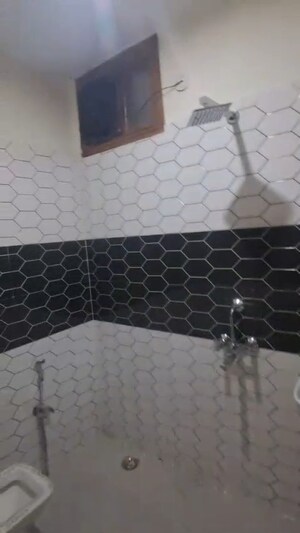 Master Bedroom in 2 BHK Builder Floor at Bindal Enclave, Phi Iv Greater Noida – for Rent