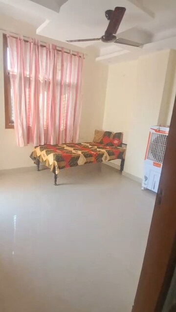 Master Bedroom in 2 BHK Builder Floor at Bindal Enclave, Phi Iv Greater Noida – for Rent