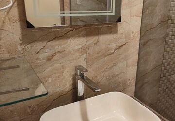 Master Bedroom in 1 BHK Apartment at Kurla East – for Rent