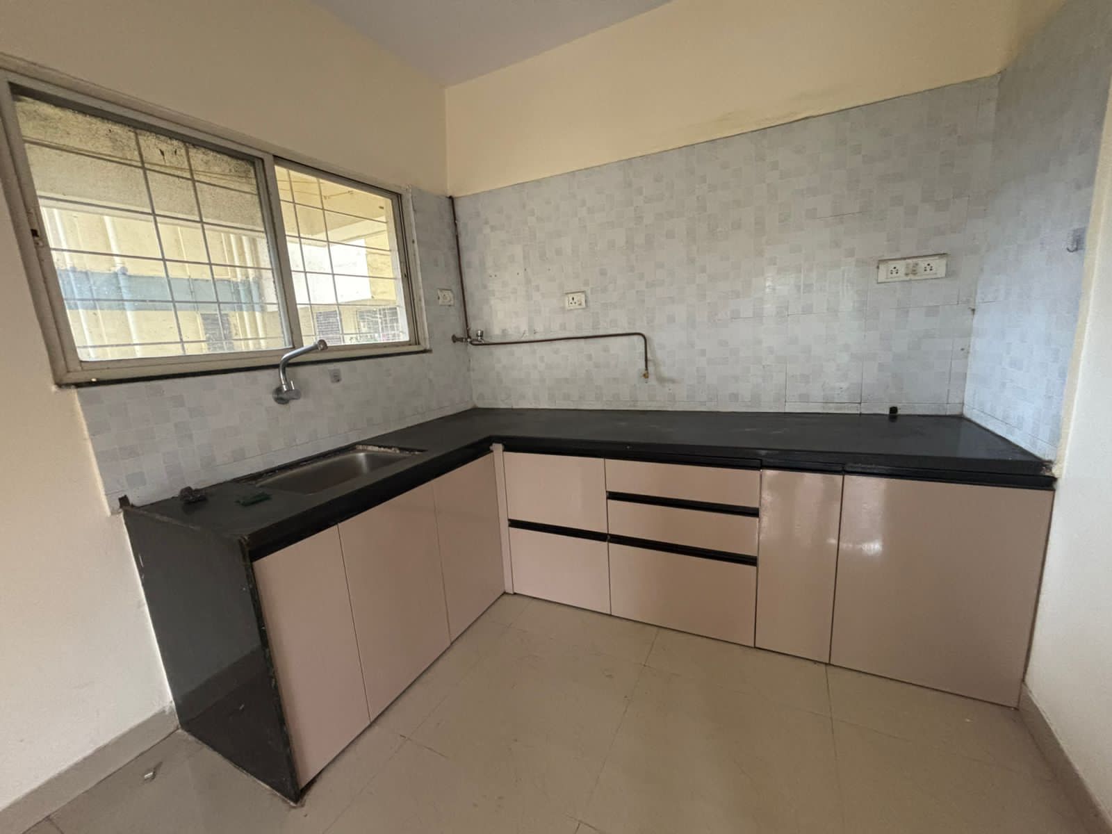 2 BHK Apartment For Rent in KB Palladion Apartment