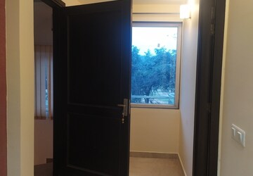 Building Lobby in 3 BHK Builder Floor at Chittaranjan Park – for Rent