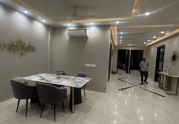 Living Room in 2 BHK Builder Floor at Sector 4 – for Rent