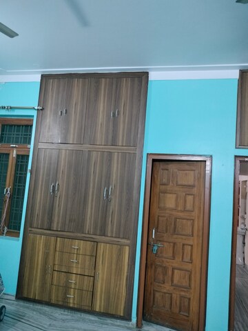 Furnished Amenities in 2 BHK Villa at Indira Nagar – for Rent