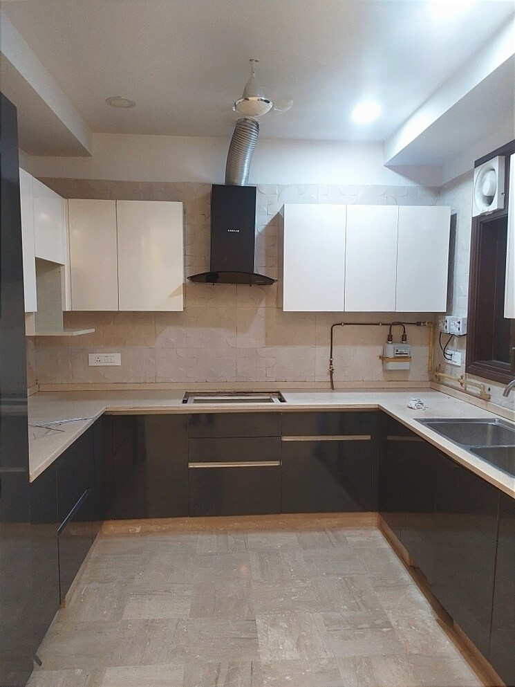 Kitchen, kalkaji 3 Bedroom 2000 Sq.Ft. Builder Floor In Kalkaji Delhi 9341574