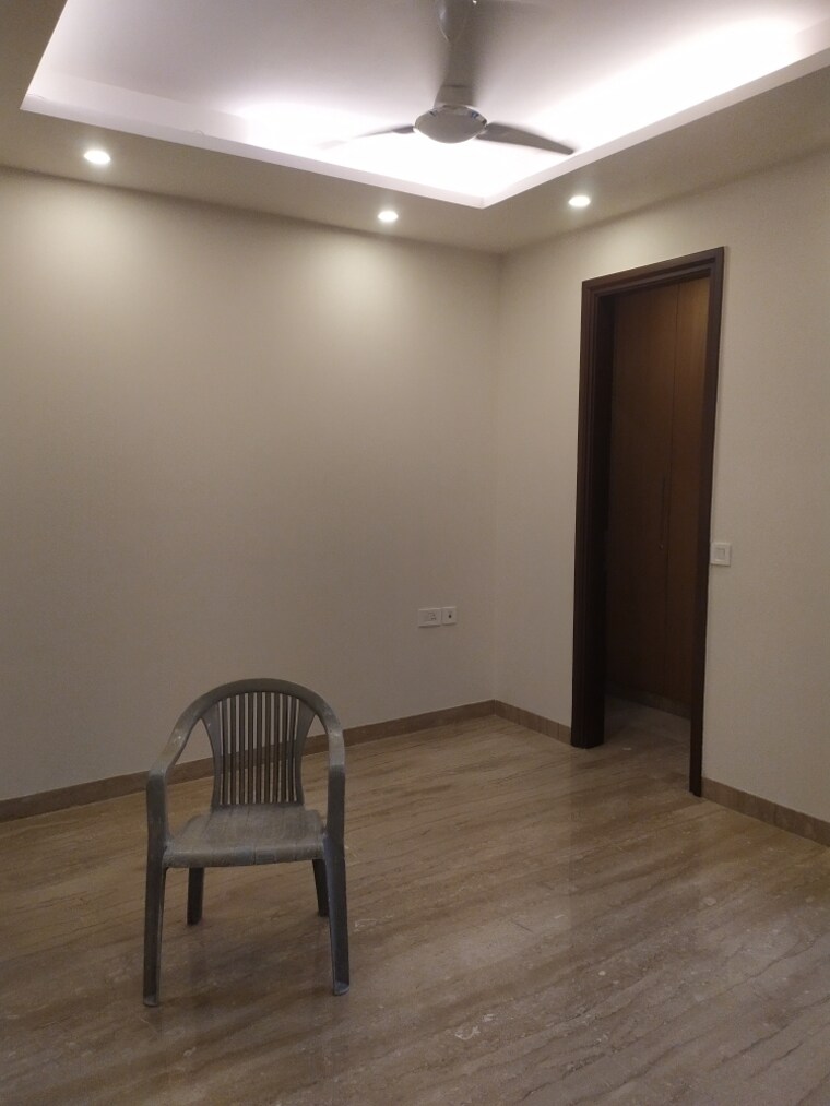 Master Bedroom, kalkaji 3 Bedroom 2000 Sq.Ft. Builder Floor In Kalkaji Delhi 9341574