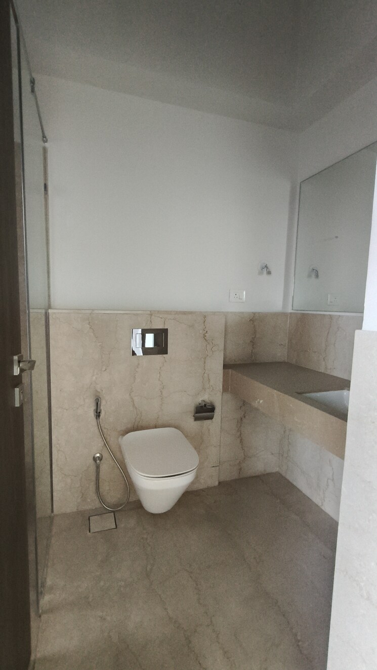 Attached Bathroom, piramal-aranya-avyan 3 Bedroom 1378 Sq.Ft. Apartment In Byculla Mumbai 9341575