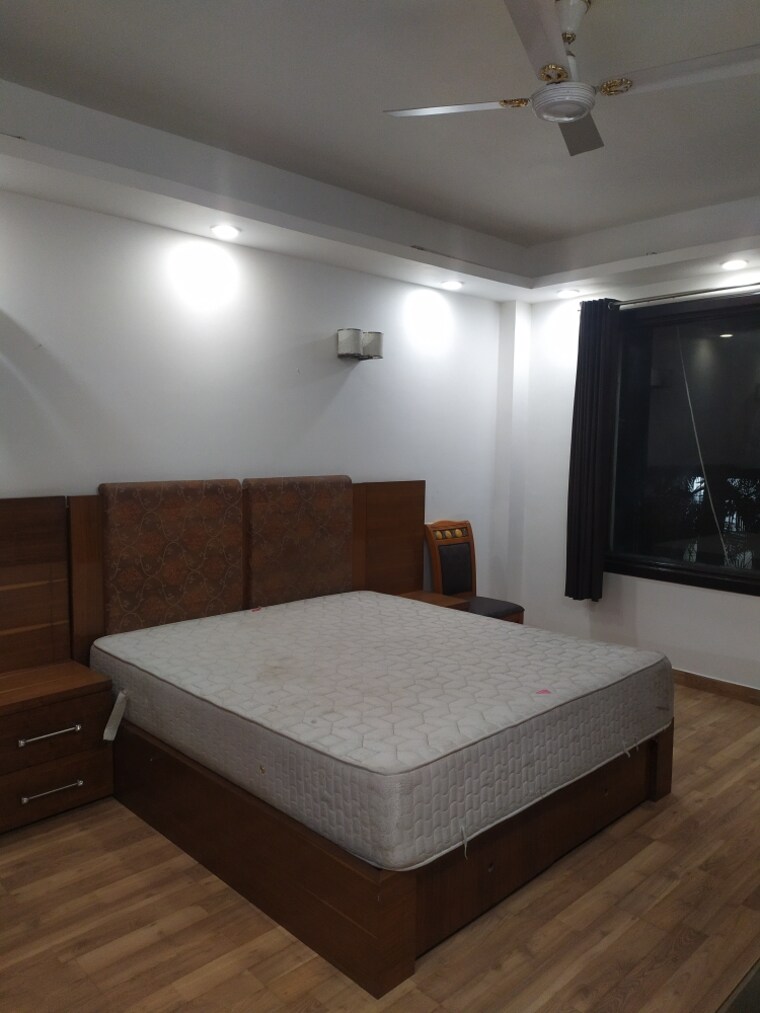 Master Bedroom, nehru enclave 3 Bedroom 1800 Sq.Ft. Builder Floor In Nehru Enclave Delhi 9341579