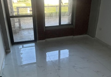 Room in 2 BHK Apartment at Arete India Our Homes 3, Sohna Sector 6 – for Rent