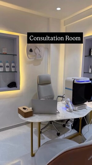  Shop For Rent in Andheri West