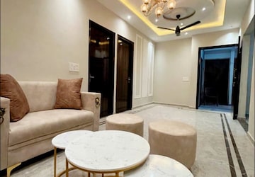 Living Room in 1 BHK Builder Floor at Sector 5 – for Rent