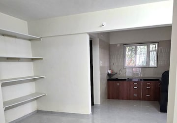 Room in 1 BHK Apartment at Prathamesh Amrutvel Phase 2, Warje – for Rent