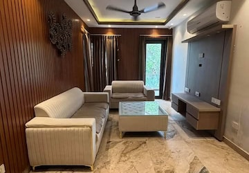 Living Room in 2 BHK Builder Floor at Sector 5 – for Rent