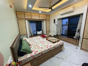 Bedroom in 2 BHK Apartment at Pinnacle Kalpataru, Erandwane – for Rent