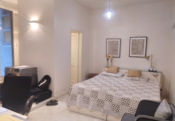 Master Bedroom in 3.5 BHK Builder Floor at Greater Kailash I – for Rent