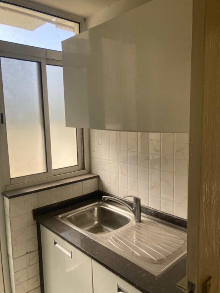 Kitchen, emaar-mgf-emerald-hills 3 Bedroom 1700 Sq.Ft. Builder Floor In Sector 65 Gurgaon 9341616