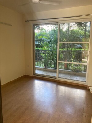 Room in 3 BHK Builder Floor at Emaar MGF Emerald Hills, Sector 65 – for Rent