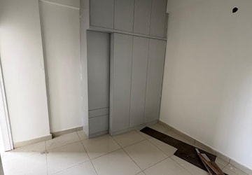 Master Bedroom in 2 BHK Apartment at Nallurhalli – for Rent