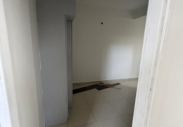 Room in 2 BHK Apartment at Nallurhalli – for Rent