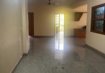 Room in 3 BHK Apartment at Brigade Palace, Palace Road – for Sale