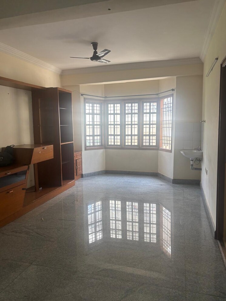 Room, brigade-palace 3 Bedroom 2200 Sq.Ft. Apartment In Palace Road Bangalore 9341618