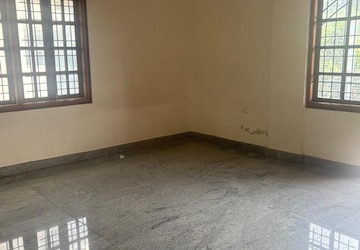 Room in 3 BHK Apartment at Brigade Palace, Palace Road – for Sale