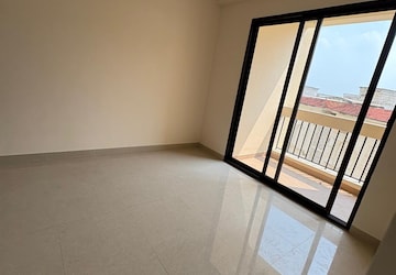 Room in 3 BHK Apartment at Shalimar Mannat, Faizabad Road – for Rent