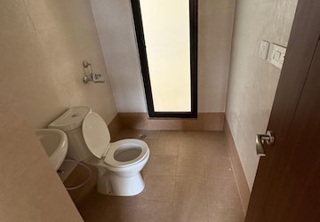 Bathroom in 3 BHK Apartment at Shalimar Mannat, Faizabad Road – for Rent