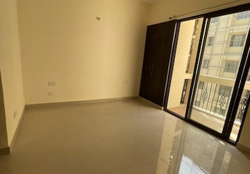 Room in 3 BHK Apartment at Shalimar Mannat, Faizabad Road – for Rent