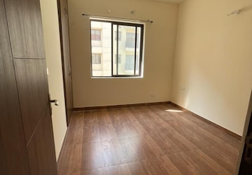 Room in 3 BHK Apartment at Shalimar Mannat, Faizabad Road – for Rent