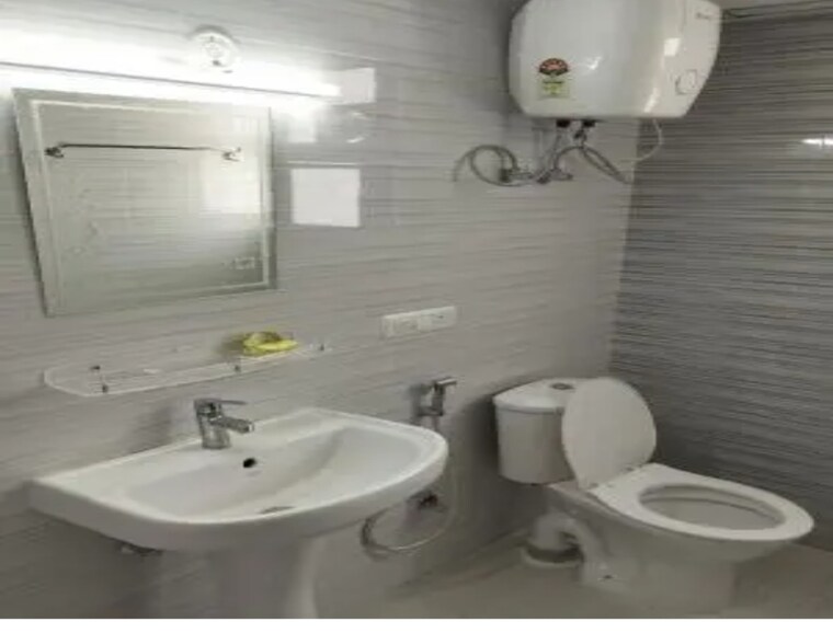 Bathroom, omaxe-residency-ii 3 Bedroom 1775 Sq.Ft. Apartment In Gomti Nagar Lucknow 9341624