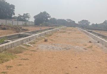 Plot For Sale in Mallampet