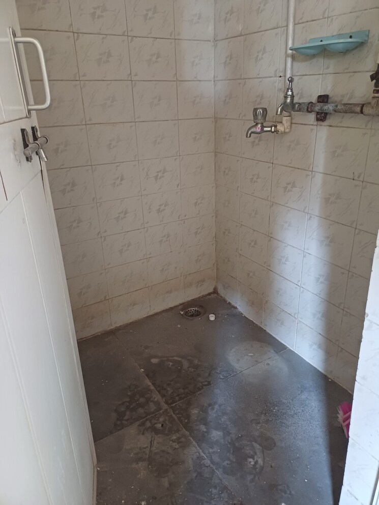 Bathroom, gharonda-housing 1 RK 380 Sq.Ft. Apartment In Ghansoli Navi Mumbai 9341666