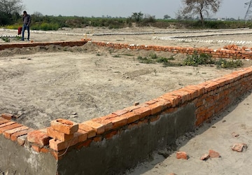 Plot – Garden View at Alpha Ii Greater Noida - for Sale