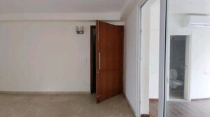 Room in 4 BHK Apartment at Emaar Palm Terraces Select, Sector 66 – for Sale