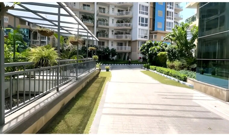 Balcony, emaar-palm-terraces-select 5 Bedroom 3670 Sq.Ft. Apartment In Sector 66 Gurgaon 9341683