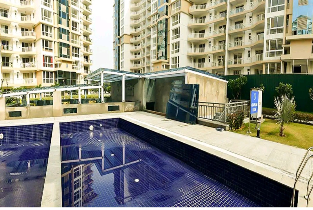 5 BHK + Servant Room Apartment For Sale in Emaar Palm Terraces Select