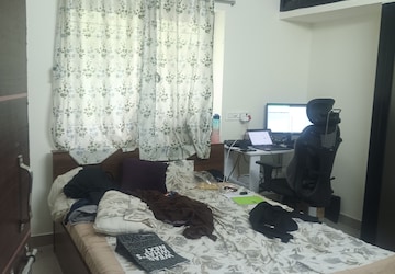 Bedroom in 2 BHK Apartment at Manikonda – for Rent