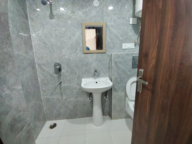 Bathroom, divine-meadows 2.5 Bedroom 1227 Sq.Ft. Apartment In Sector 108 Noida 9341689