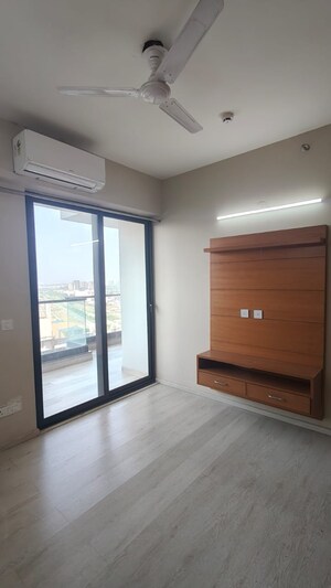 Room in 3 BHK Builder Floor at Kohli One Malibu Town, Sector 47 – for Rent