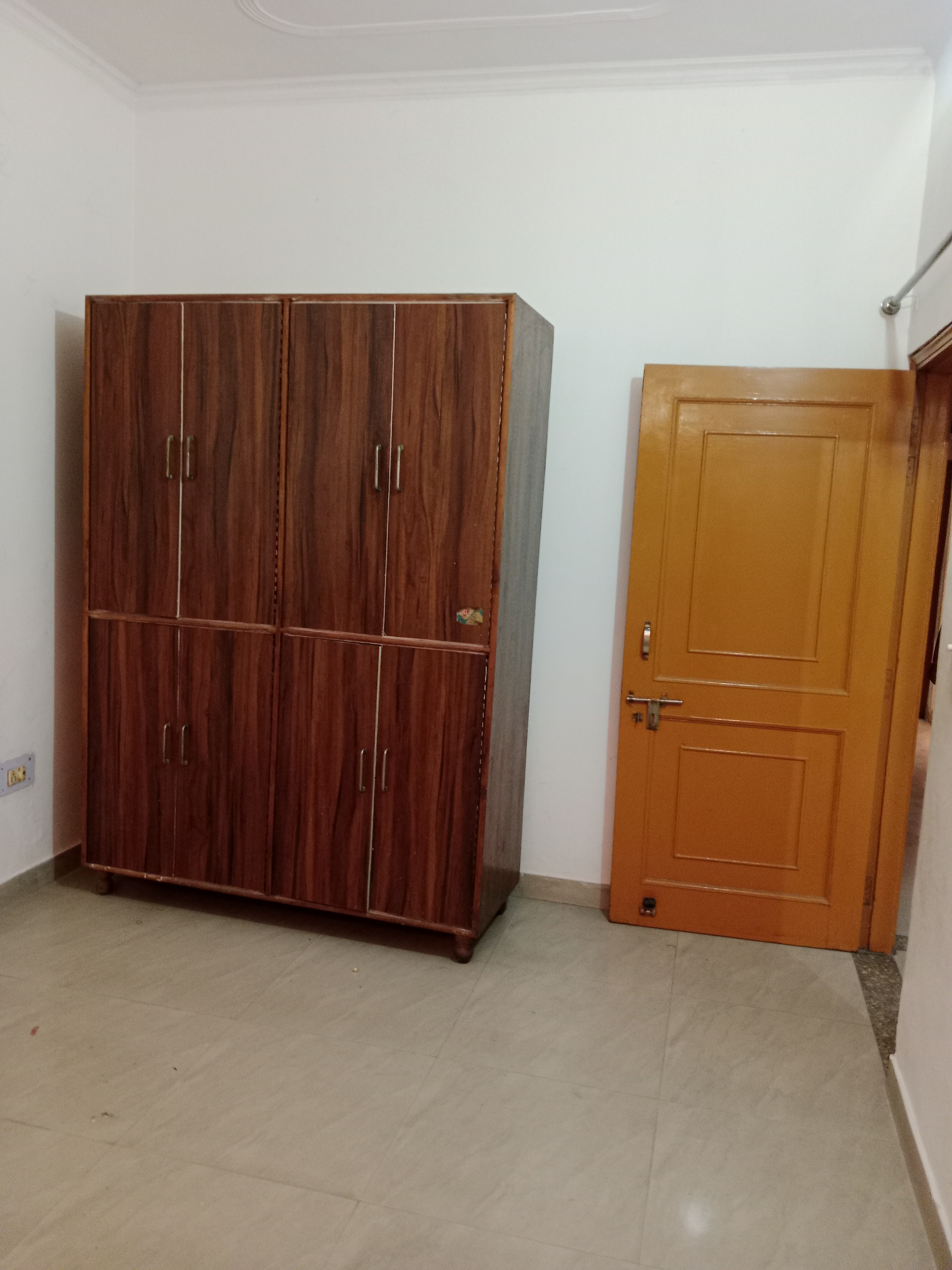 2.5 BHK + Pooja Room Builder Floor For Rent in Sector 25