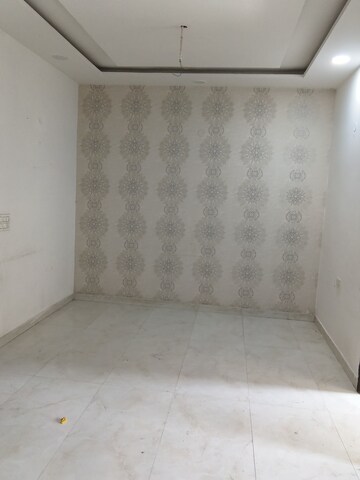 3 BHK Apartment For Rent in Pir Machalla