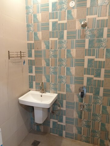 Bathroom in 3 BHK Apartment at Pir Machalla – for Rent