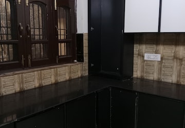 Kitchen in 2 BHK Builder Floor at Sector 25 – for Rent