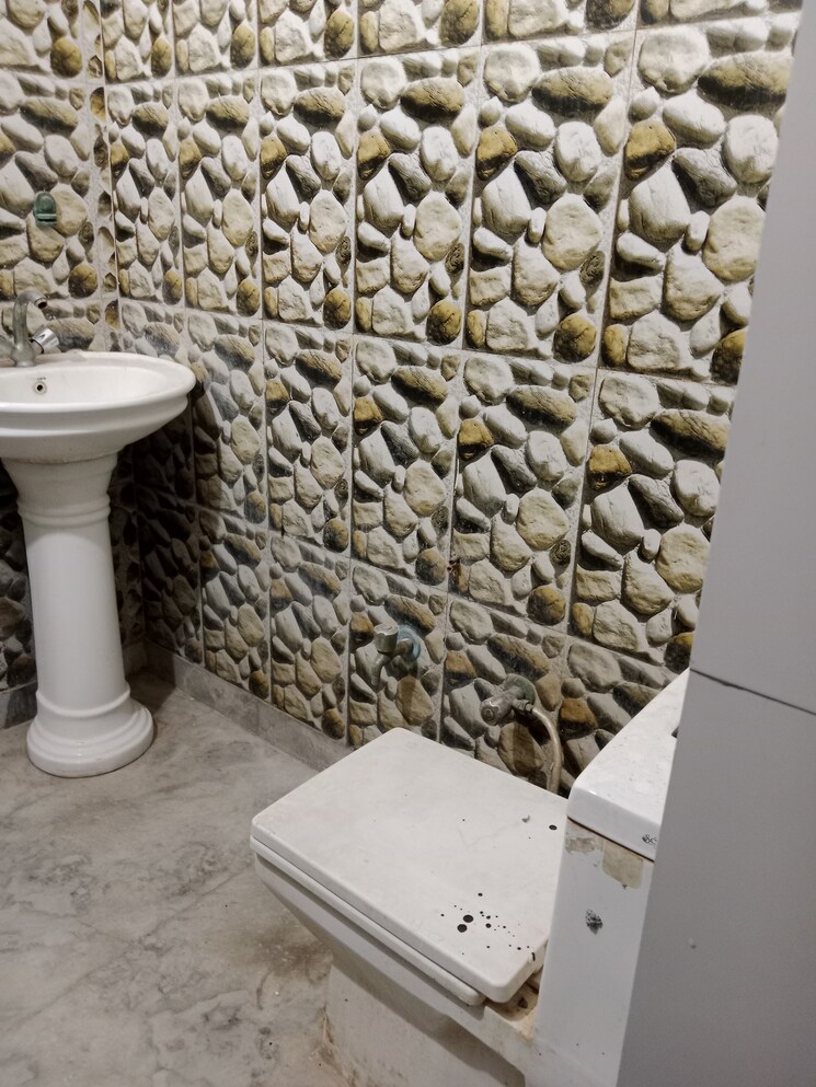 Bathroom, sector 25 2 Bedroom 1142 Sq.Ft. Builder Floor In Sector 25 Panipat 9341693