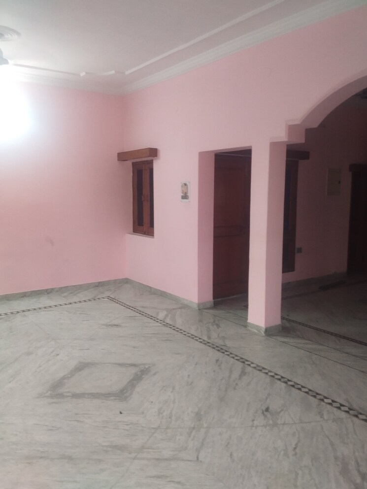 Room, gomti nagar 2.5 Bedroom 1955 Sq.Ft. Independent House In Gomti Nagar Lucknow 9341715