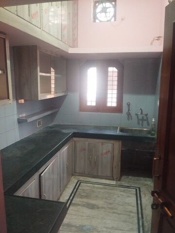 Kitchen in 2.5 BHK Independent House at Gomti Nagar – for Rent