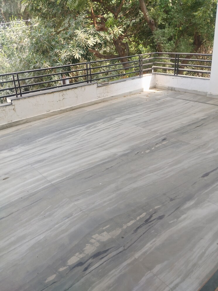 Exterior View, gomti nagar 3.5 Bedroom 3200 Sq.Ft. Independent House In Gomti Nagar Lucknow 9341720