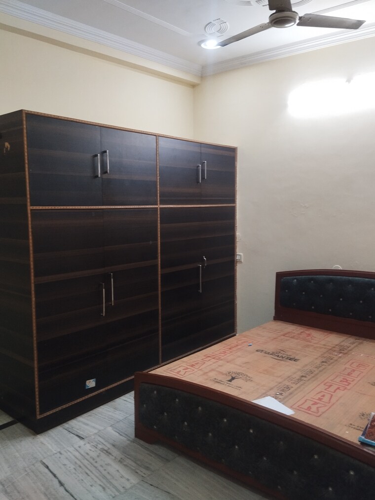 Room, gomti nagar 3.5 Bedroom 3200 Sq.Ft. Independent House In Gomti Nagar Lucknow 9341720