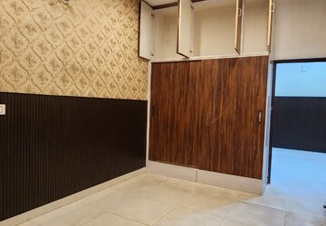 Room in 3 BHK Apartment at Dhakoli – for Rent